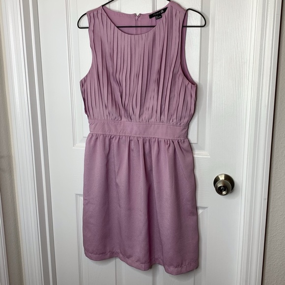 Forever 21 Lilac Purple Mini Dress Sz Small - Picture 2 of 10